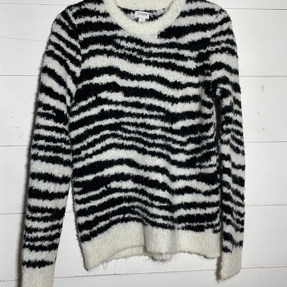 J Crew Zebra Stripe Super Soft and Plush SMALL